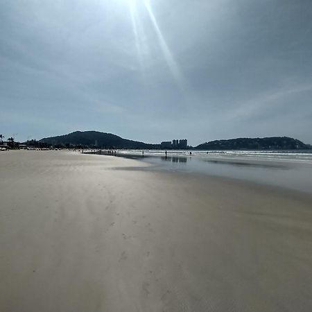Apartamento Beira Mar - Enseada - Guaruja - 150 Metros Da Praia Eksteriør billede